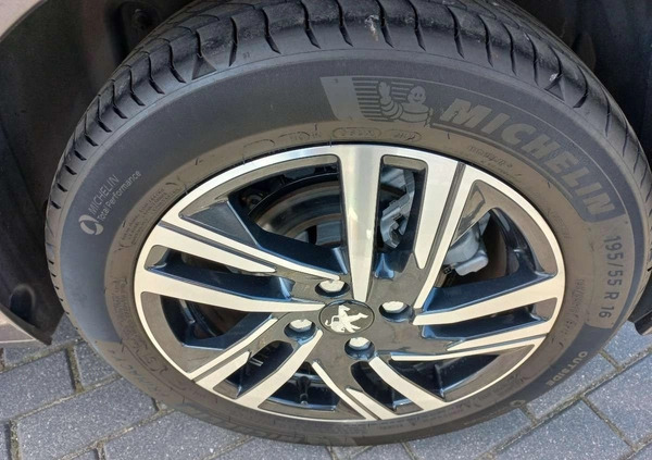 Peugeot 208 cena 66800 przebieg: 21000, rok produkcji 2020 z Chodecz małe 254